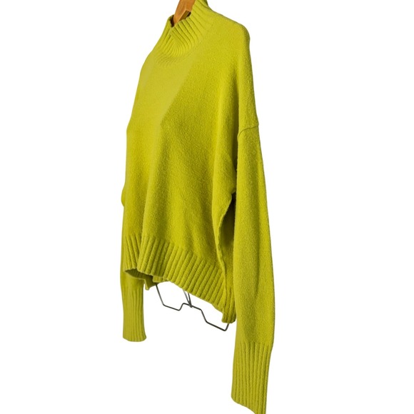 Free People Mock Neck OversizedSweater Lime Green ChartreuseRibbedKnit OB1569559 - Picture 2 of 10